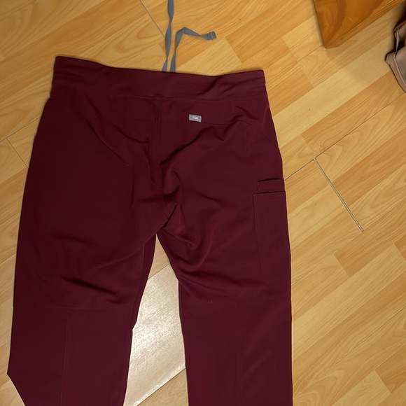 Figs straight leg scrub pants large petite - Picture 5 of 5